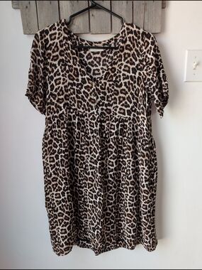 Leopard Print Short Sleeve Dress